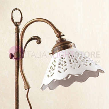 VOLTERRA Rustic Table Lamp in Brass and Ceramic