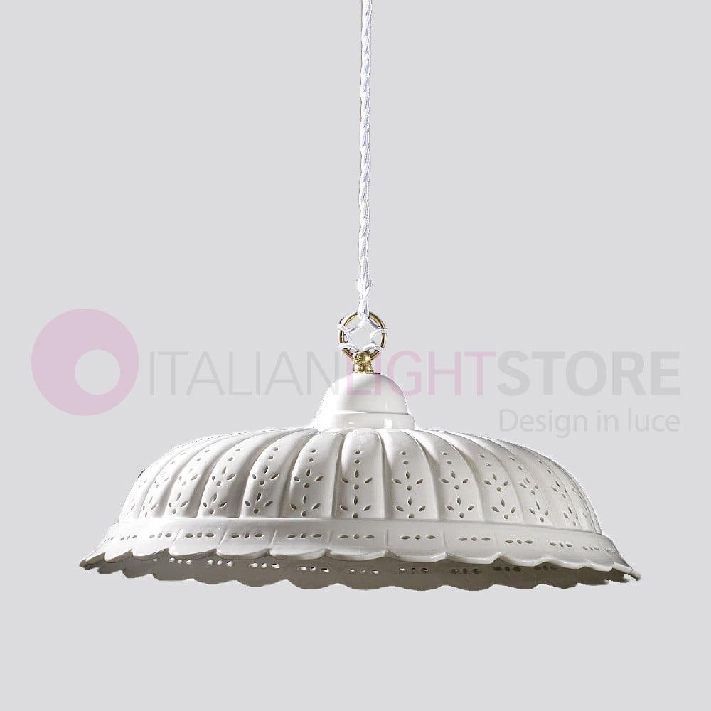 SUSPENSION LUSTRE ANCIEN en laiton et opaline blanche décor roses en